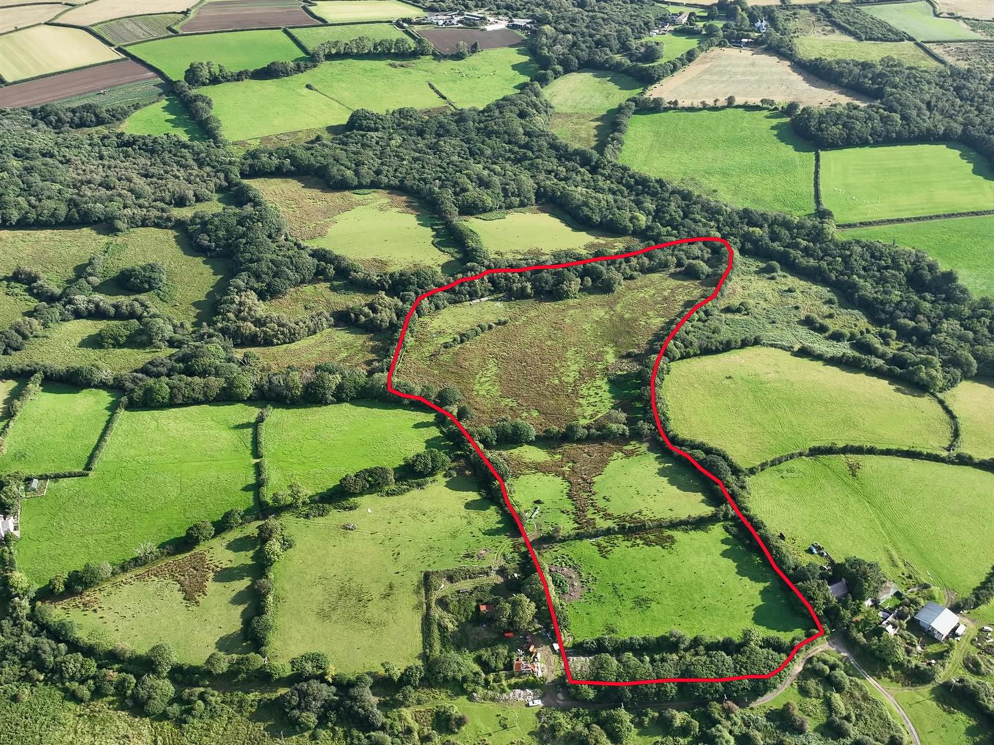 Paddocks Grazing & Wooded, Middle Hills Farmhouse Image